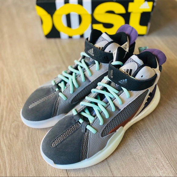 adidas posterize carbon